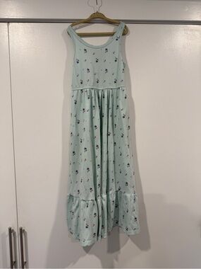 Girls floral sleeveless maxi dress with pockets great for summer